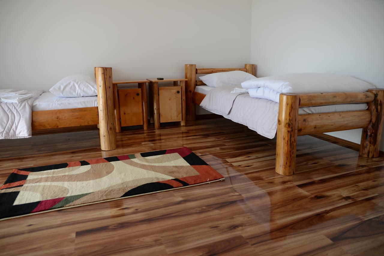 Motel Nacionalni Restoran Ognjiste Koruge Extérieur photo