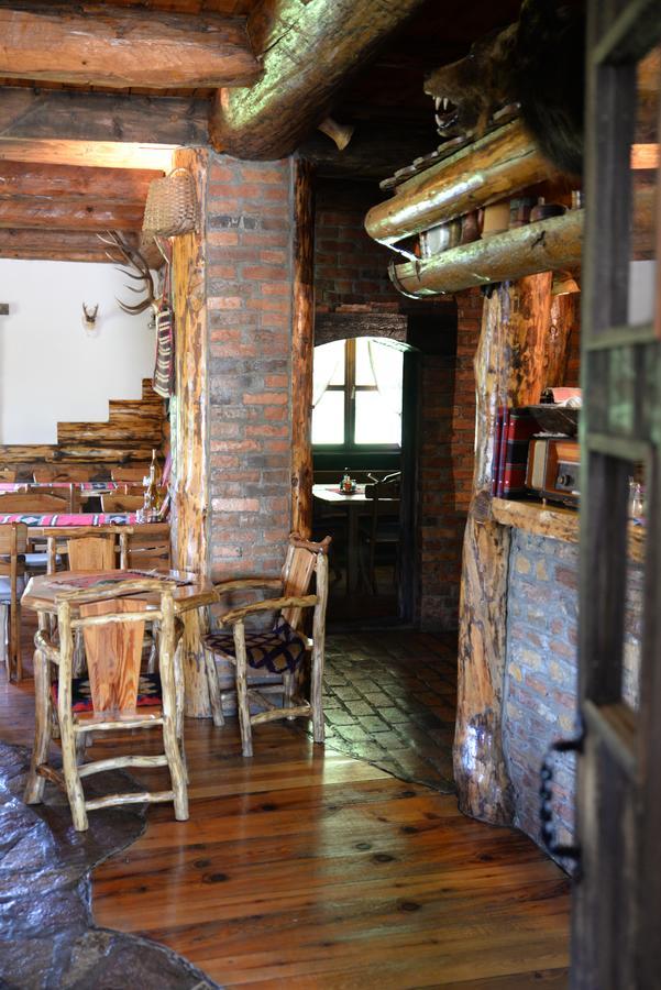 Motel Nacionalni Restoran Ognjiste Koruge Extérieur photo